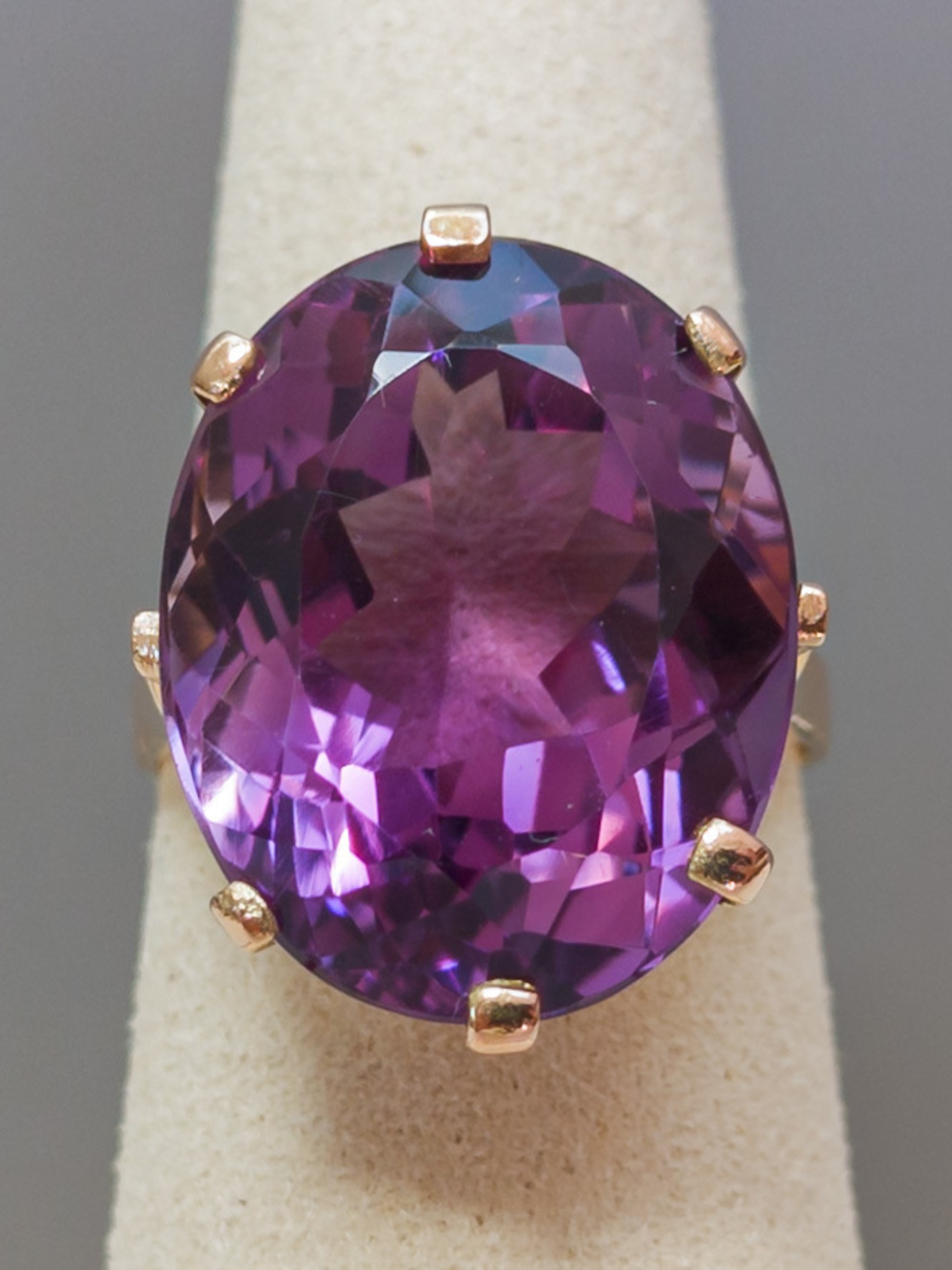 Vintage 15K Gold 19ct Natural Amethyst Cocktail Ring, Size 6.5
